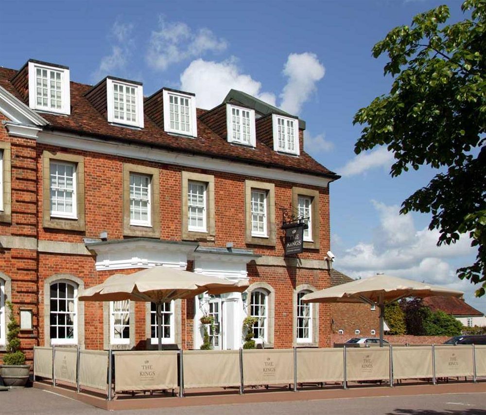 Kings Hotel Stokenchurch Exteriér fotografie